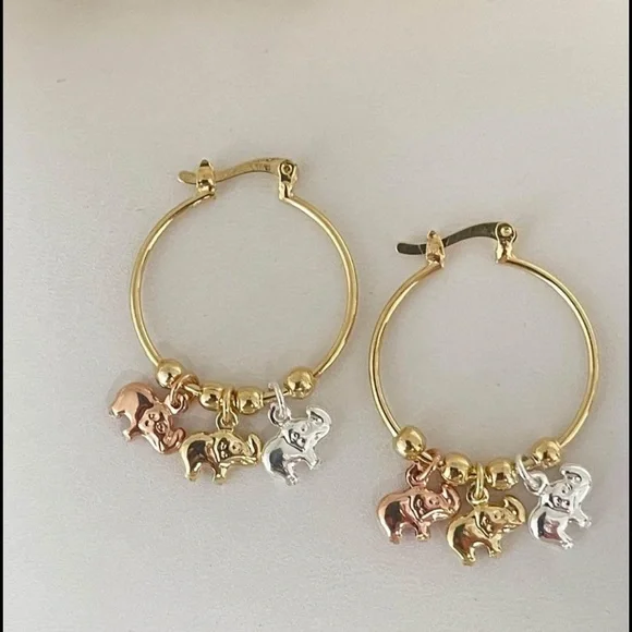 18k Gold Filled Elephants Hoop Earrings - Picture 2 of 7